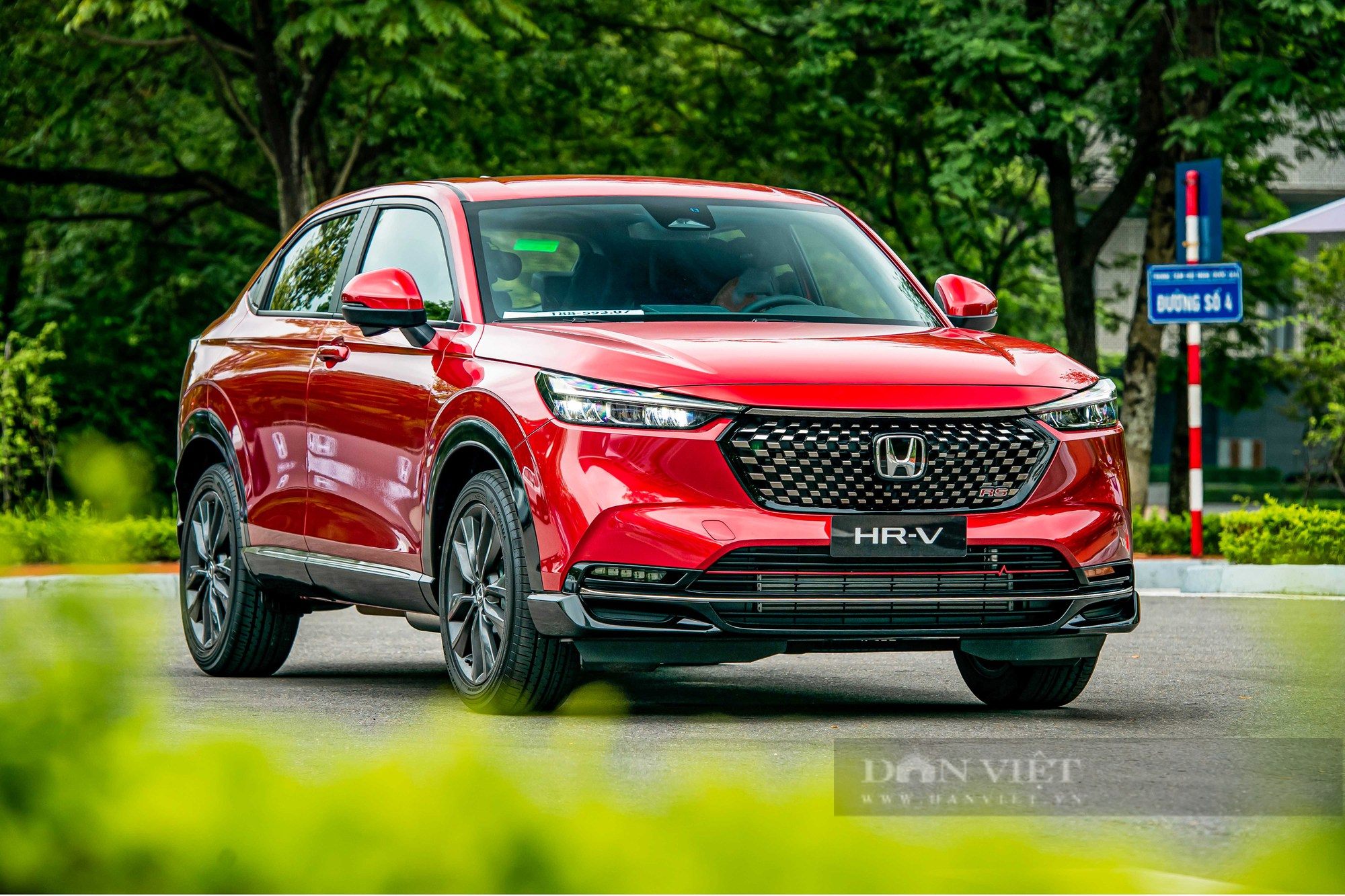 Trải nghiệm thực tế Honda HRV 2022: Hai bản khác gì nhau với mức chênh 45 triệu đồng? - Ảnh 1.