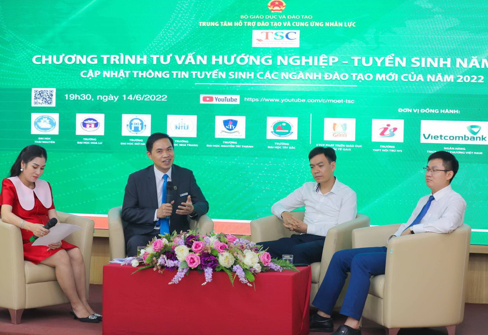 Tuyển sinh đại học 2022: Ngành nghề &quot;hot&quot; chỉ có ý nghĩa tương đối - Ảnh 2.