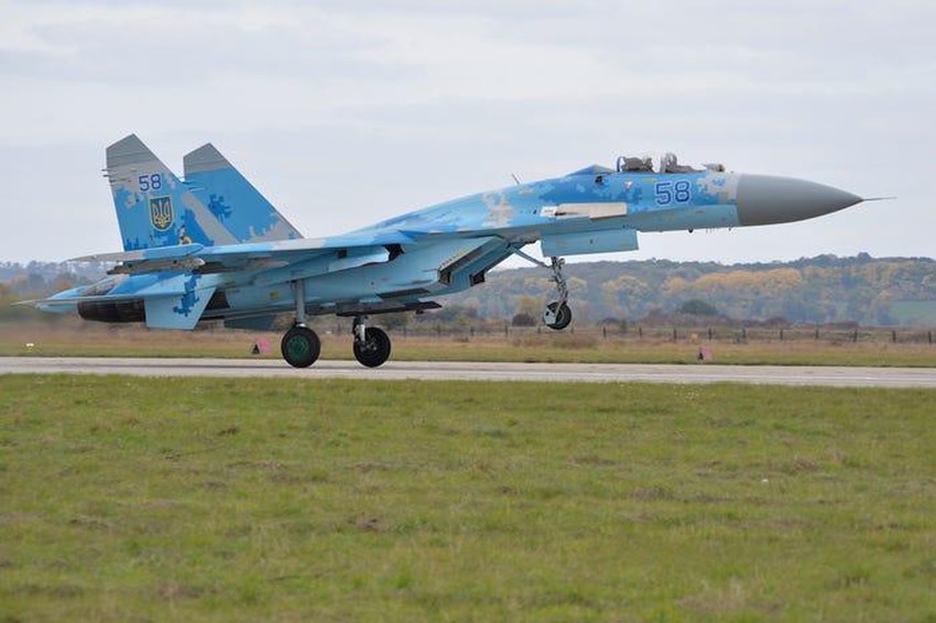 Tiêm kích Su-27 của Nga và của Kiev cùng đọ sức trên chiến trường Ukraine - Ảnh 2.