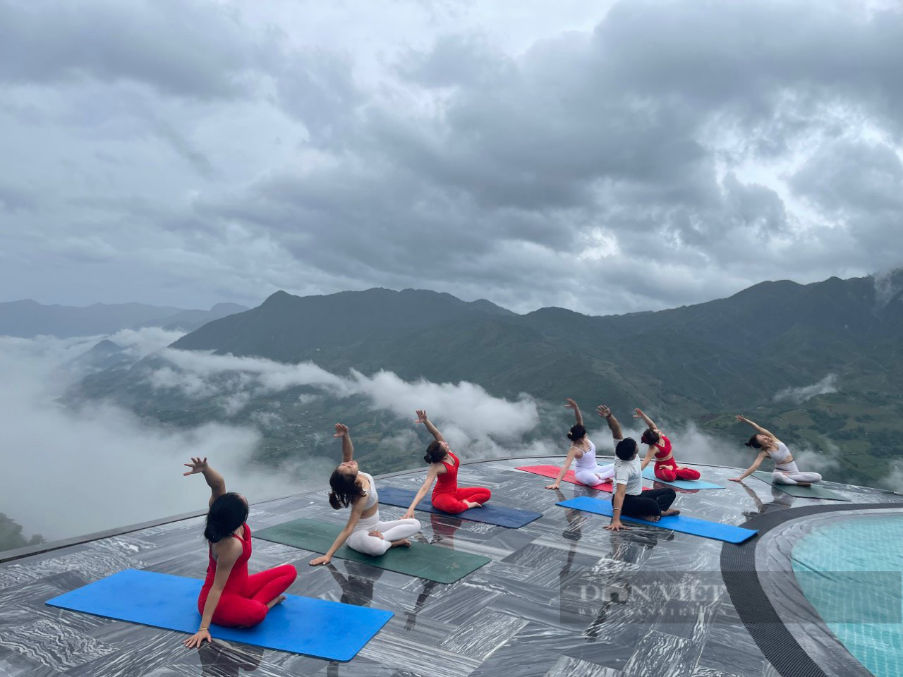 Khoảng 500 người sẽ tham gia đồng diễn Yoga tại Ngày quốc tế Yoga lần thứ 8 trên đỉnh Fansipan  - Ảnh 3.