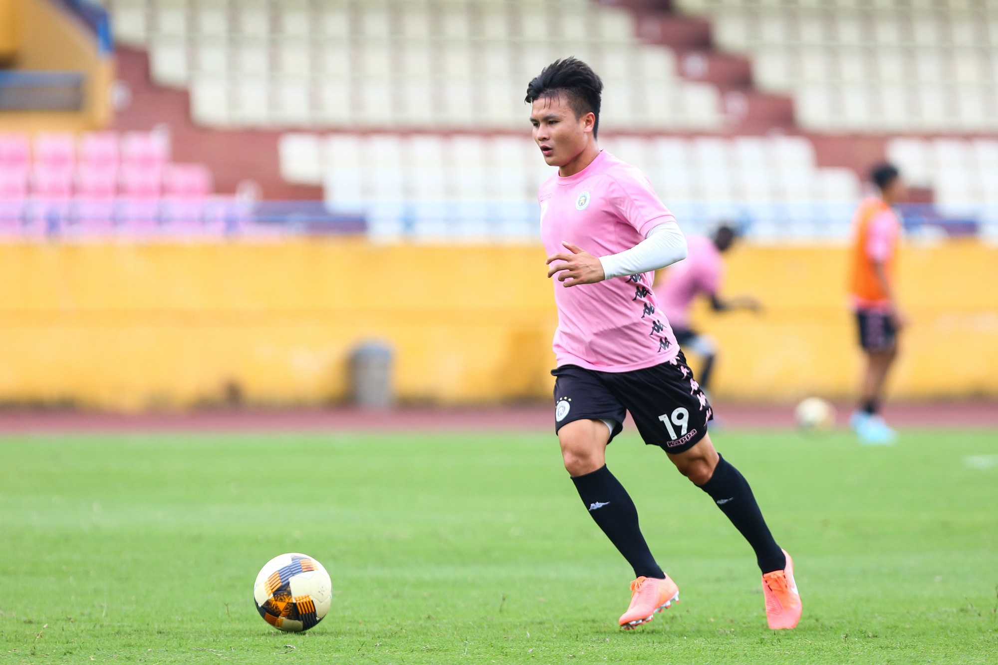 Tin sáng (19/6): Báo Thái Lan tin Quang Hải có cơ hội so tài với Messi - Ảnh 1.