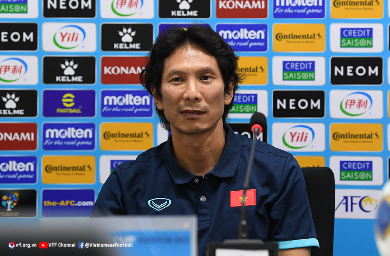 HLV Gong Oh-kyun giải thích lý do Thanh Bình, Hoàng Anh vắng mặt trong trận hòa U23 Thái Lan - Ảnh 1.