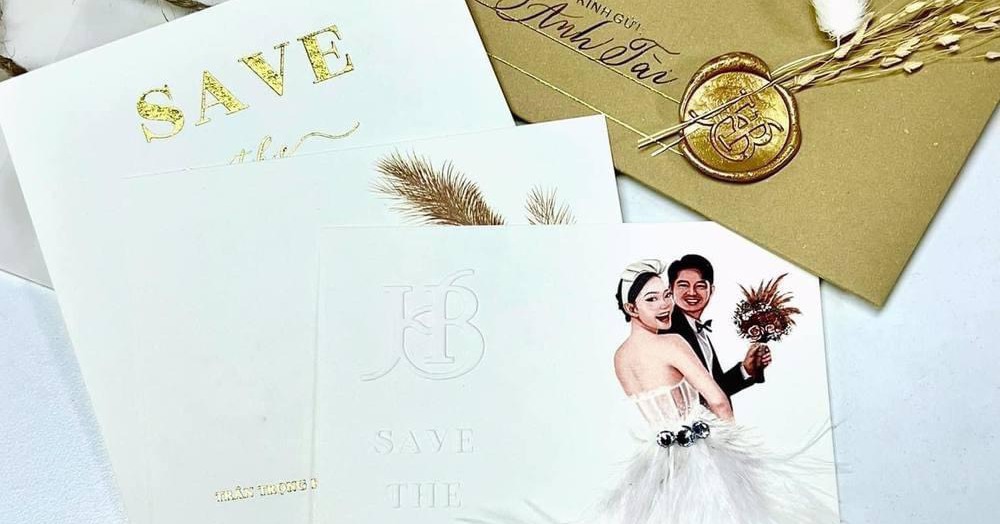 The wedding invitation revealed the groom’s face causing a fever