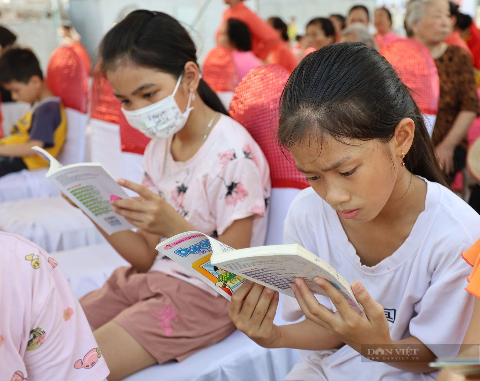 Đưa sách về với trẻ em nông thôn Ninh Bình - Ảnh 7.