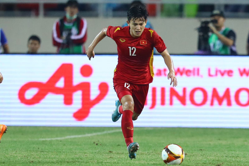 Clip: Tuấn Tài lập công ngay giây thứ 17, mở tỷ số cho U23 Việt Nam - Ảnh 1.