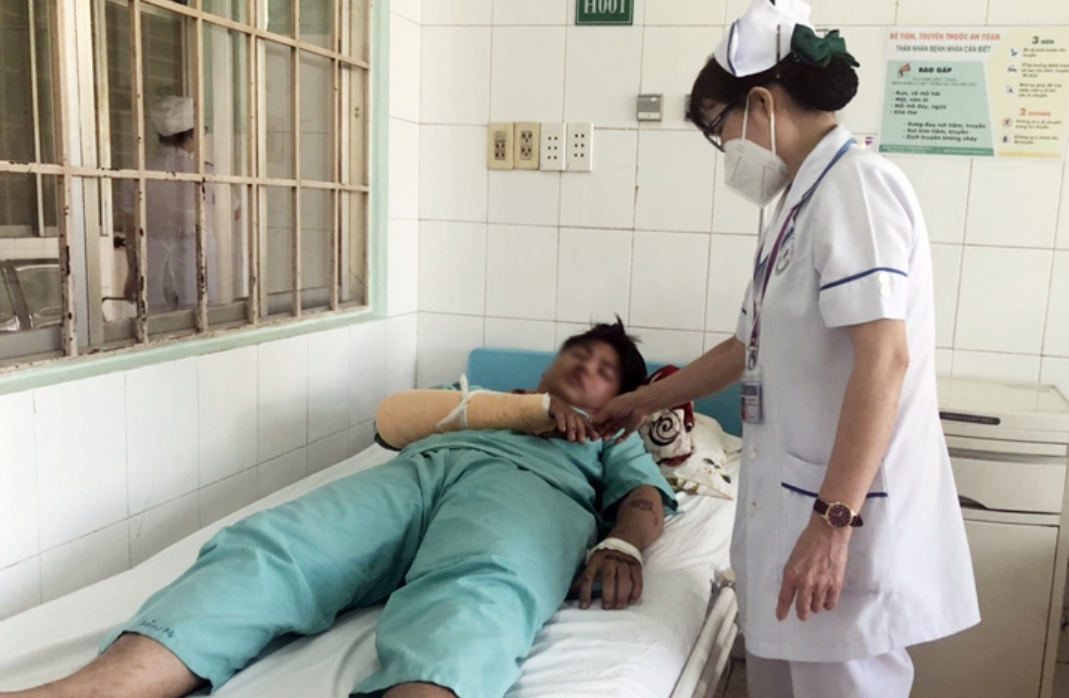 'Chảy máu' nhân lực y tế ở Đồng Nai (Bài 2): Người trong cuộc nói gì?  - Ảnh 2.