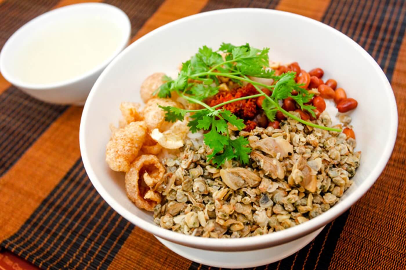 11 món ăn miền Trung ngon nổi tiếng, nhất định phải thử - Ảnh 7.