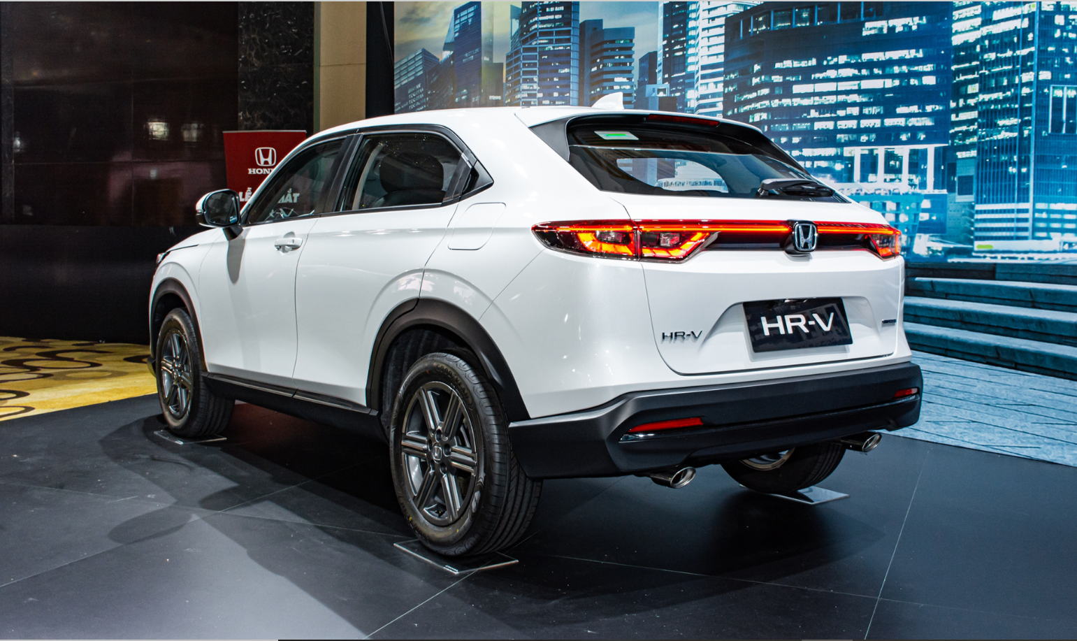 Giá ngang ngửa Hyundai Tucson, Honda HR-V có gì đặc biệt để lôi kéo người dùng? - Ảnh 2.