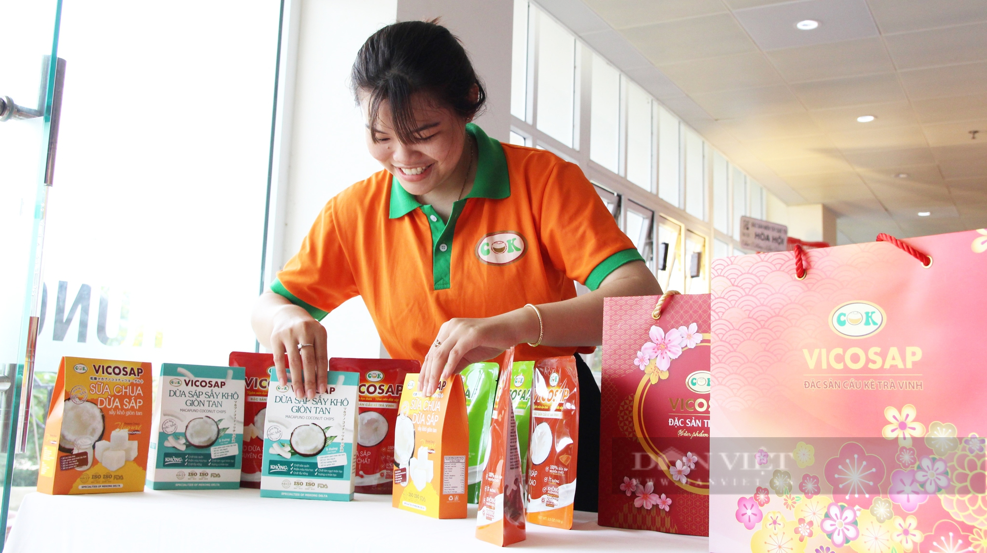 Chủ tịch tỉnh Trà Vinh: Vicosap là doanh nghiệp đầu tiên chế biến sâu trái dừa sáp với đa dạng sản phẩm - Ảnh 3.
