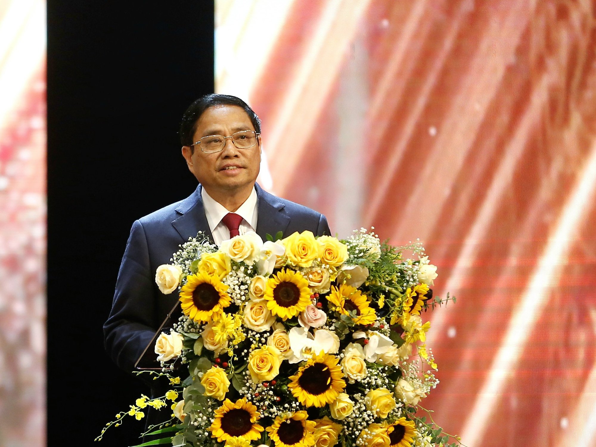 Thủ tướng Phạm Minh Chính: “Nghề báo vinh quang nhưng vất vả” - Ảnh 1.