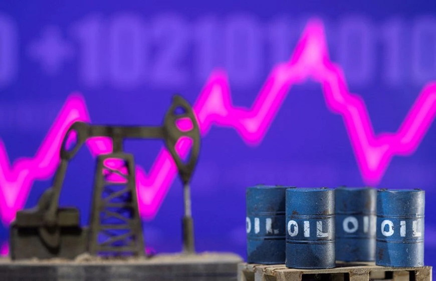 Giá xăng dầu hôm nay 16/10: Giá xăng dầu trượt dốc sâu - Ảnh 1.