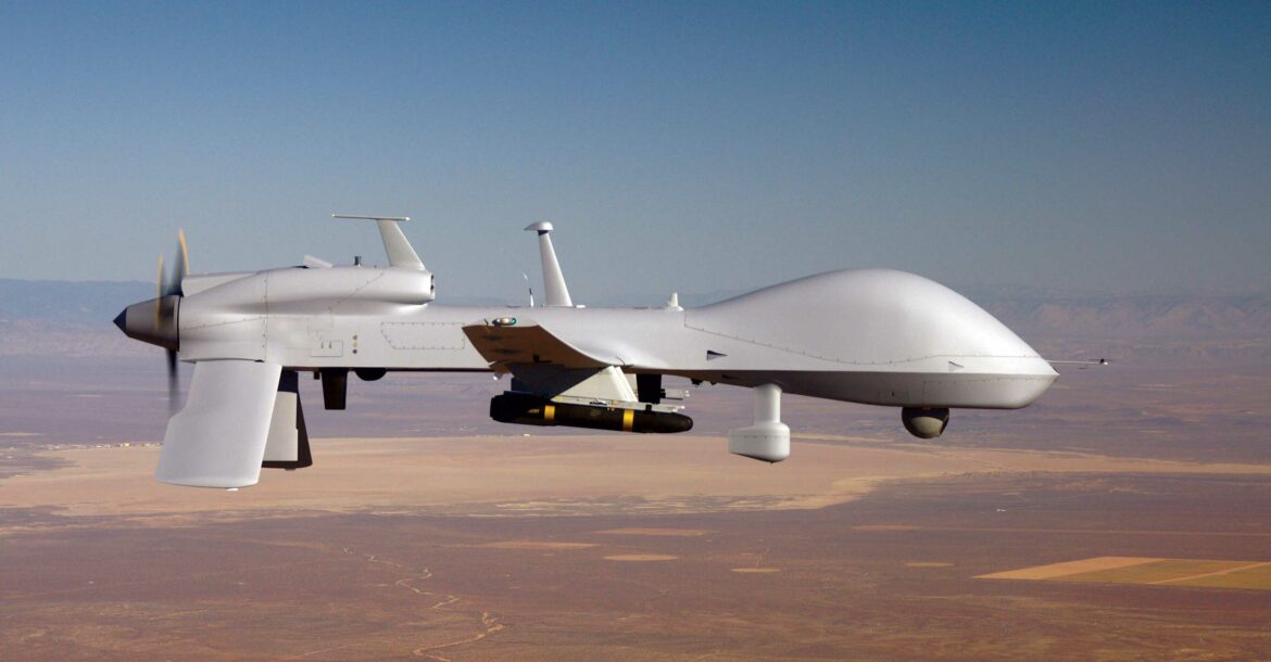 Mỹ bất ngờ hoãn bán &quot;Đại bàng xám&quot; MQ-1C cho Ukraine vì lo ngại điều này - Ảnh 1.