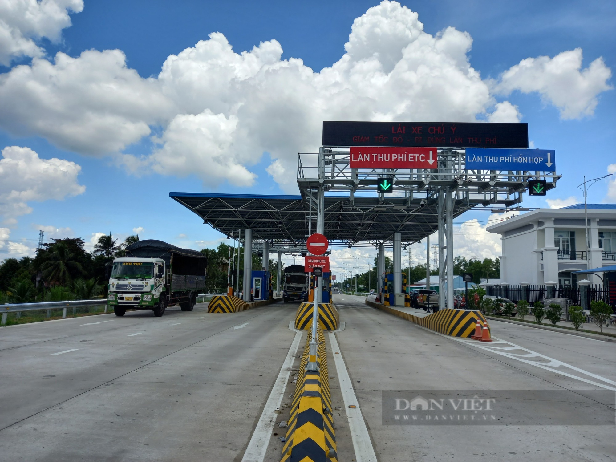 Cao tốc Trung Lương - Mỹ Thuận thu phí thử nghiệm không thu tiền - Ảnh 2.