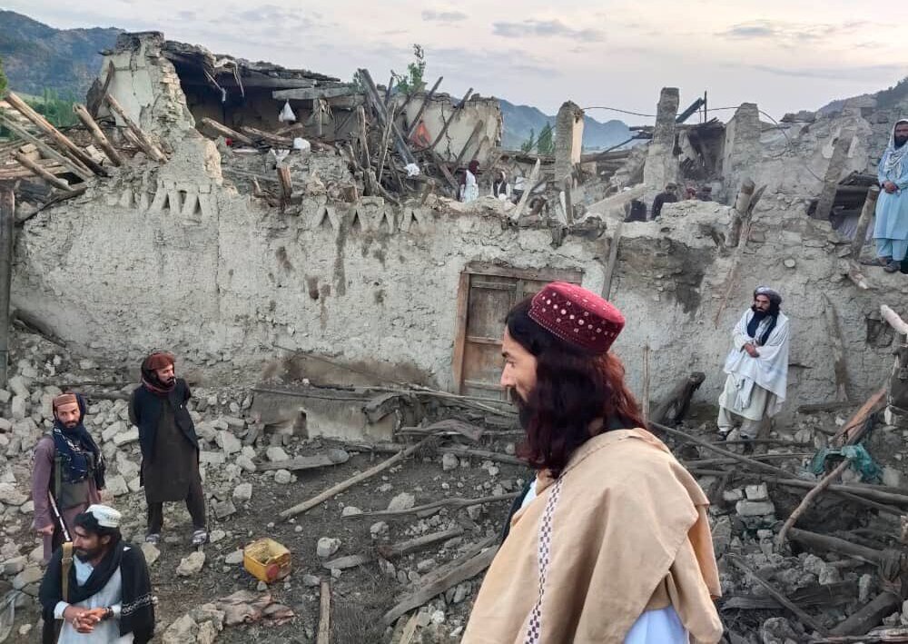 Nhân chứng động đất Afghanistan: 'Thi thể ở khắp nơi' - Ảnh 3.