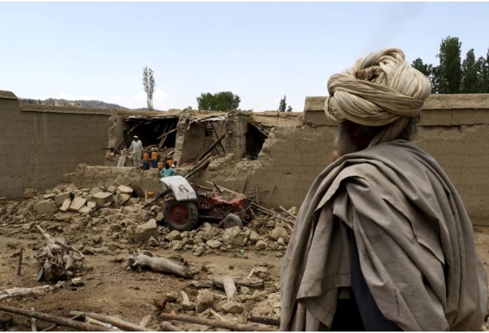Tình cảnh tại những ngôi làng nghèo khổ nhất ở Afghanistan sau trận động đất kinh hoàng - Ảnh 1.
