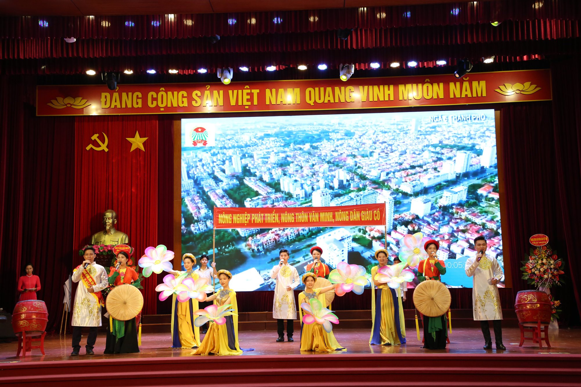 Hội thi Nhà nông đua tài tỉnh Bắc Ninh năm 2022: Khi nông dân hóa trang thành những diễn viên trên sân khấu