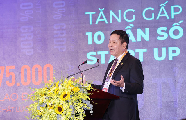 Chủ tịch HĐQT Tập đoàn FPT Trương Gia Bình phát biểu tại sự kiện. Ảnh: VTV