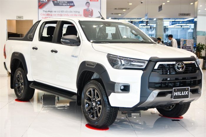 Toyota Hilux âm thầm rút khỏi thị trường Việt Nam - Ảnh 1.