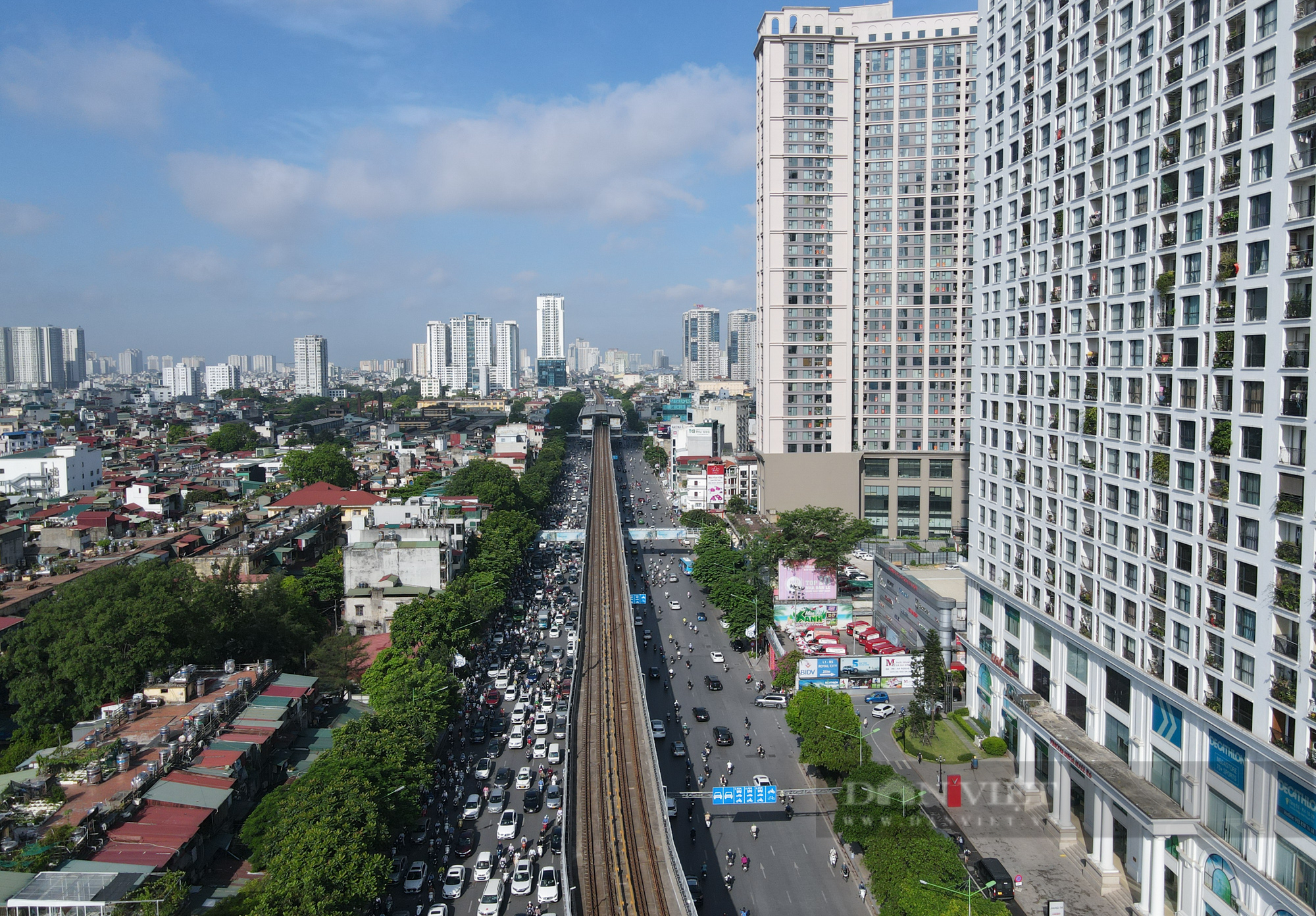 Hà Nội: Giao thông &quot;hỗn loạn&quot; trên cung đường Nguyễn Trãi trước đề xuất tách làn - Ảnh 11.