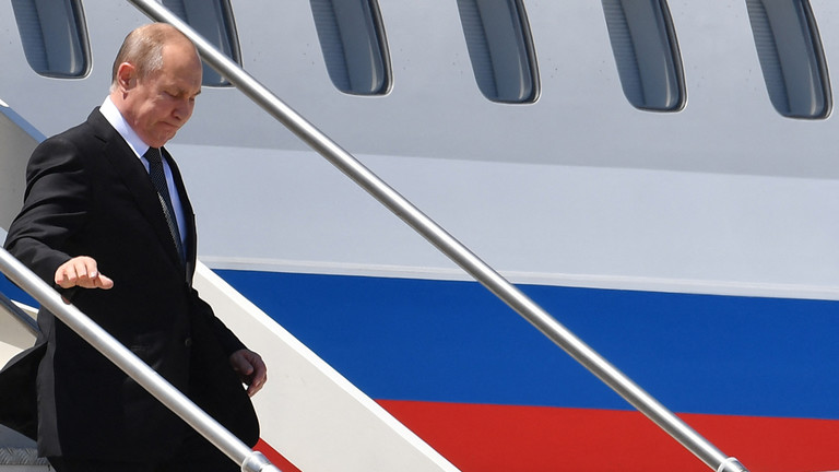 TT Putin lần đầu tiên công du nước ngoài sau chiến sự - Ảnh 1.