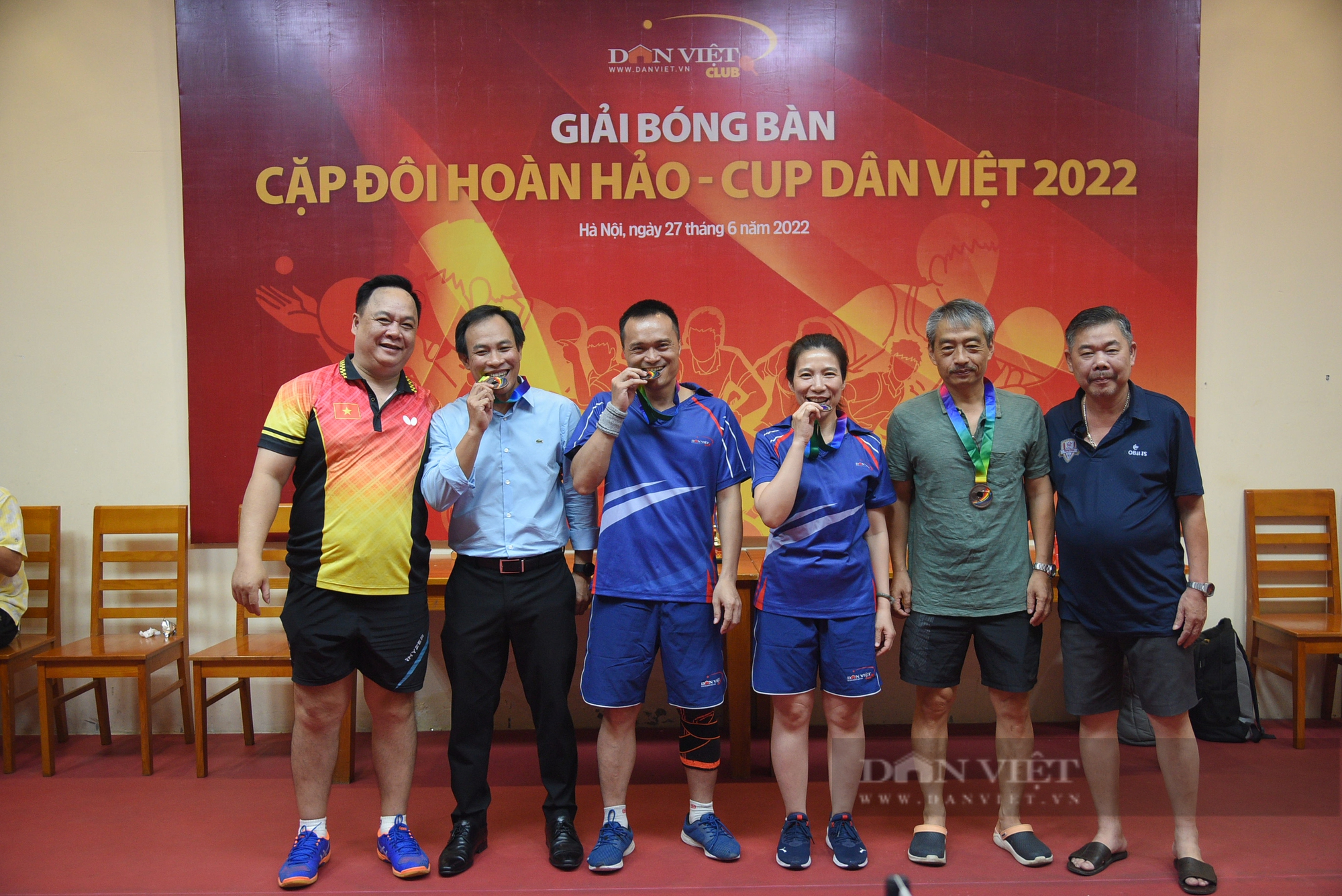 Muôn vàn cảm xúc tại giải bóng bàn Cặp đôi hoàn hảo - Cup Dân Việt 2022 - Ảnh 9.