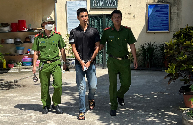Bắt giữ nam thanh niên đi xe máy từ Hà Nội vào Thanh Hóa trộm cắp tài sản - Ảnh 1.