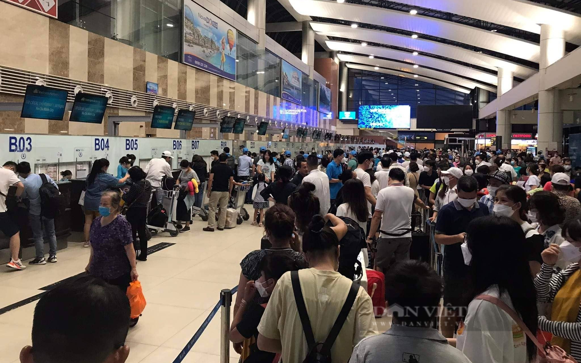 Hàng không tăng trưởng &quot;nóng&quot;, khách tới sân bay quốc tế Nội Bài tăng cao