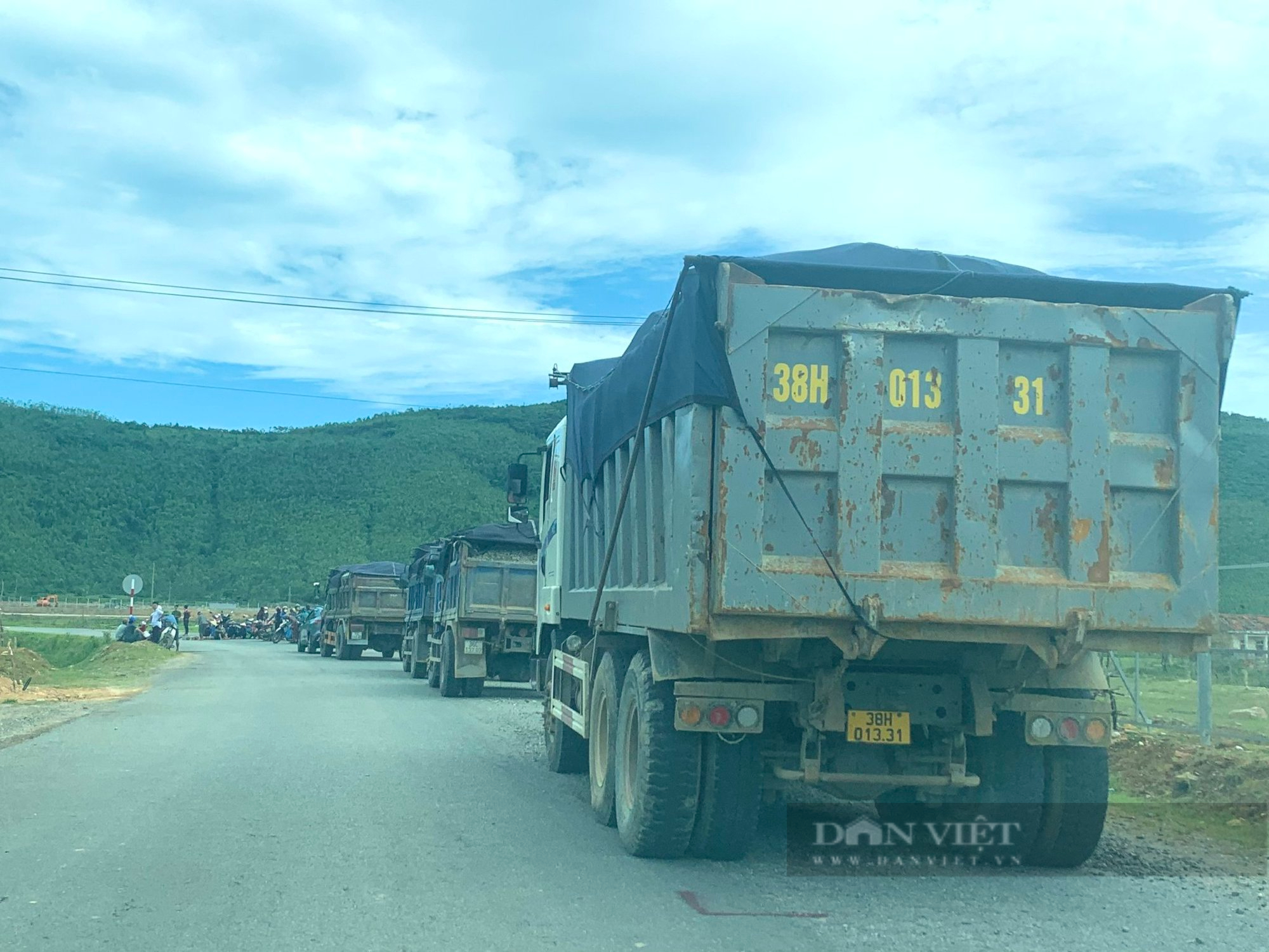 Nhiệt điện Quảng Trạch chậm đền bù đất nông nghiệp, nhiều hộ còn đợi tái định cư, lo bụi từ dự án - Ảnh 1.