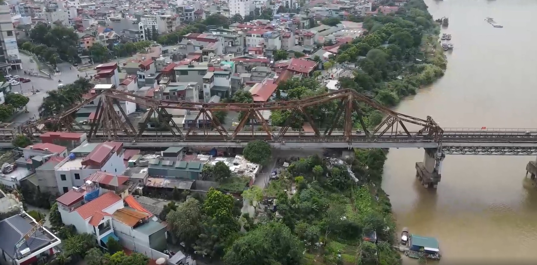 Cầu Long Biên chưa có nguồn kinh phí xã hội hóa để trùng tu (Ảnh: VV)