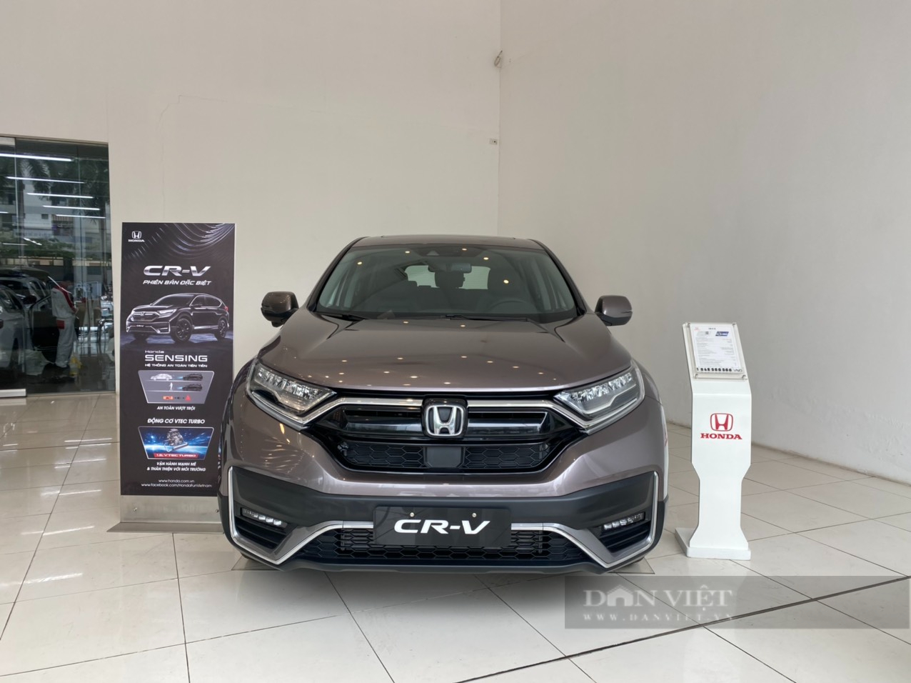 Price of the latest Honda CR-V in June 2022, what incentives are there?  - Photo 1.