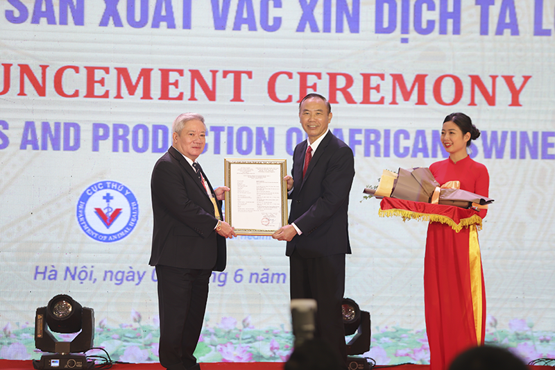 Việt Nam chính thức công bố sản xuất thành công vacxin  dịch tả lợn châu Phi - Ảnh 3.