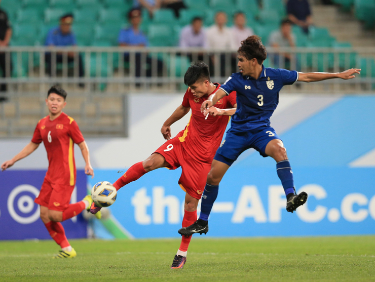 HLV Gong Oh-kyun giải thích lý do Thanh Bình, Hoàng Anh vắng mặt trong trận hòa U23 Thái Lan - Ảnh 3.