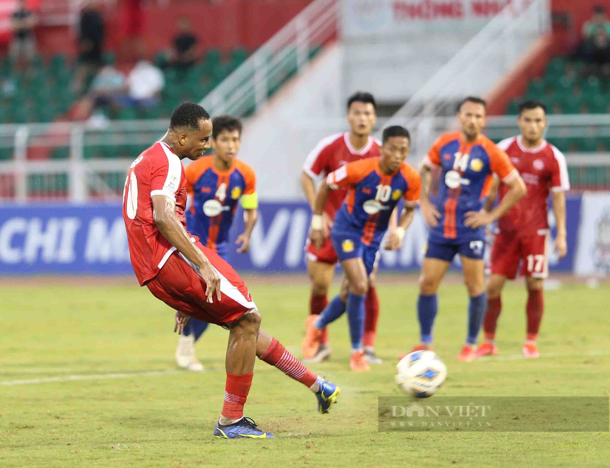Nhâm Mạnh Dũng kiến tạo, Viettel đánh bại bóng Singapore vượt qua vòng bảng AFC Cup - Ảnh 3.