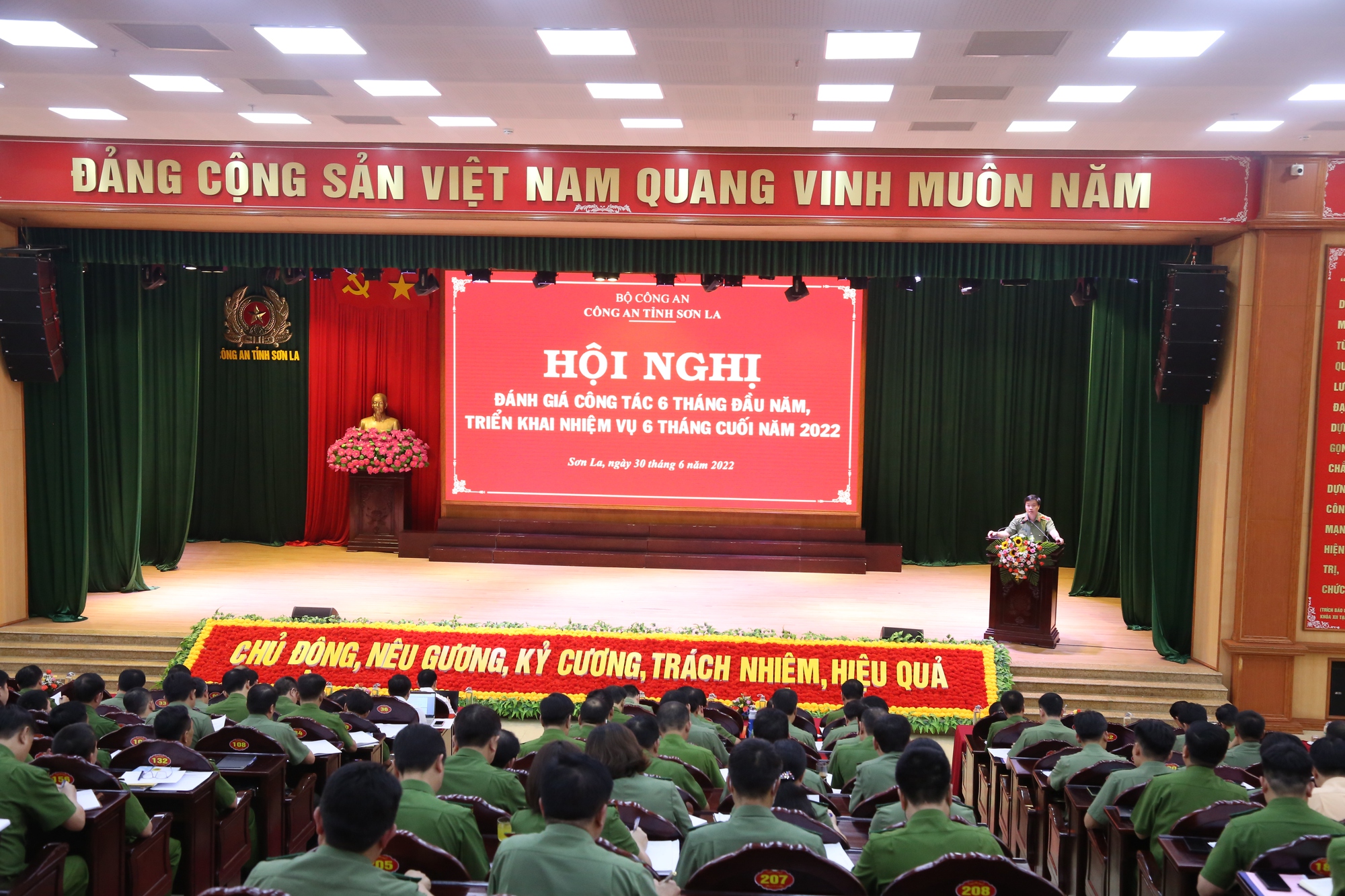 Sơn La: Bắt giữ 729 vụ, 893 đối tượng phạm tội về ma túy trong 6 tháng đầu năm 2022 - Ảnh 2.