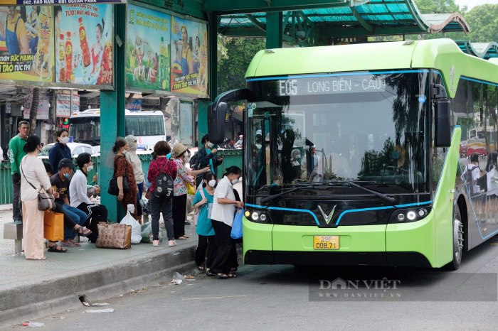 Trải lòng của nhiều tài xế xe bus truyền thống Hà Nội sau &quot;tâm thư&quot; gây xôn xao mạng xã hội  - Ảnh 4.