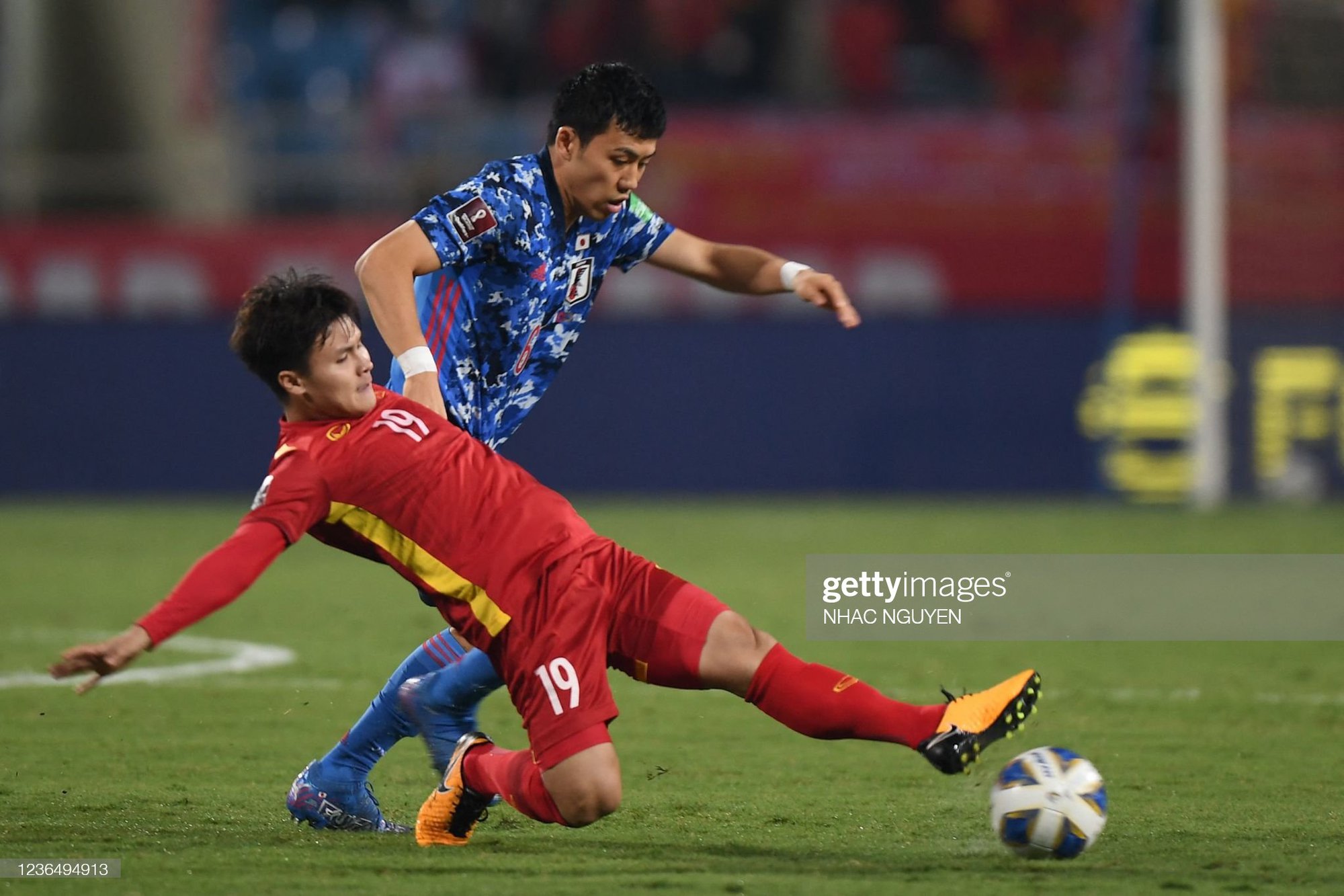 Quang Hải và sứ mệnh mở đường cho bóng đá Việt Nam - Ảnh 3.