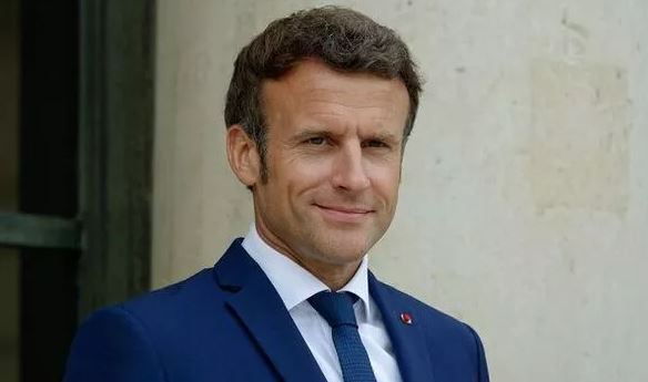 Tổng thống Pháp bị Ngoại trưởng Ukraine chỉ trích sau lời kêu gọi đừng 'làm nhục' Nga - Ảnh 1.