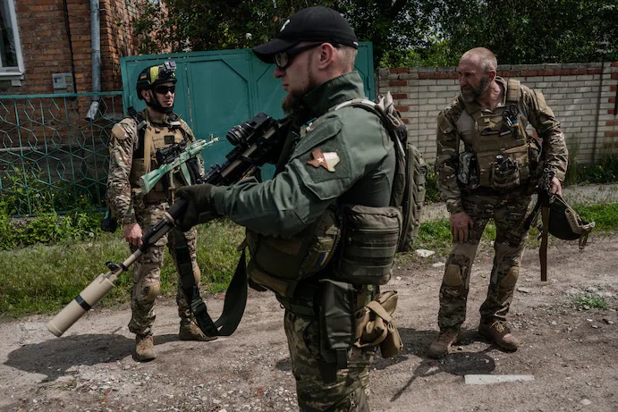Chiến sự Ukraine: Bật mí về đơn vị Kraken khét tiếng thay thế tiểu đoàn Azov thách thức quân đội Nga - Ảnh 2.