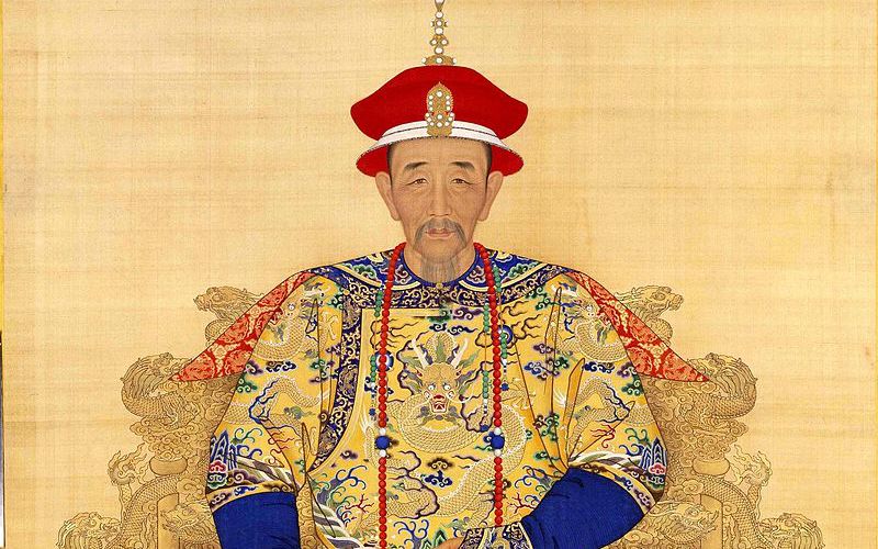 How much fortune did the emperor of China leave to his successor?