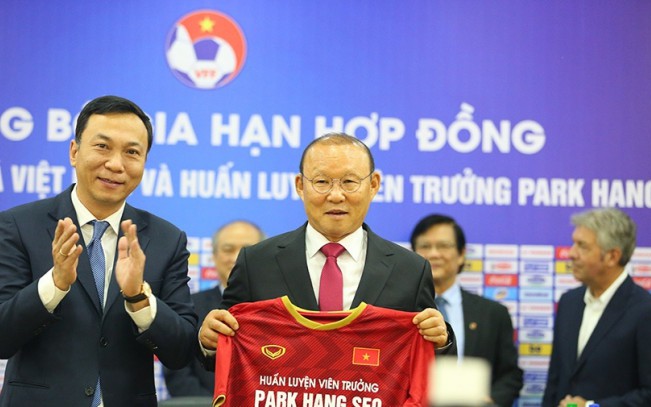 Has the Vietnam Football Federation finished choosing a plan to replace coach Park Hang-seo?