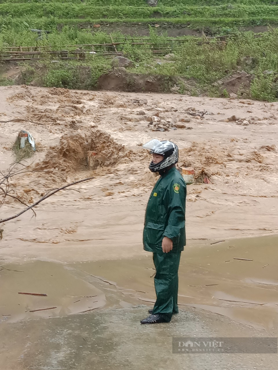 Thanh Hoá: Huyện Mường Lát sơ tán người dân vì mưa lớn gây sạt lở đất ở nhiều nơi - Ảnh 6.