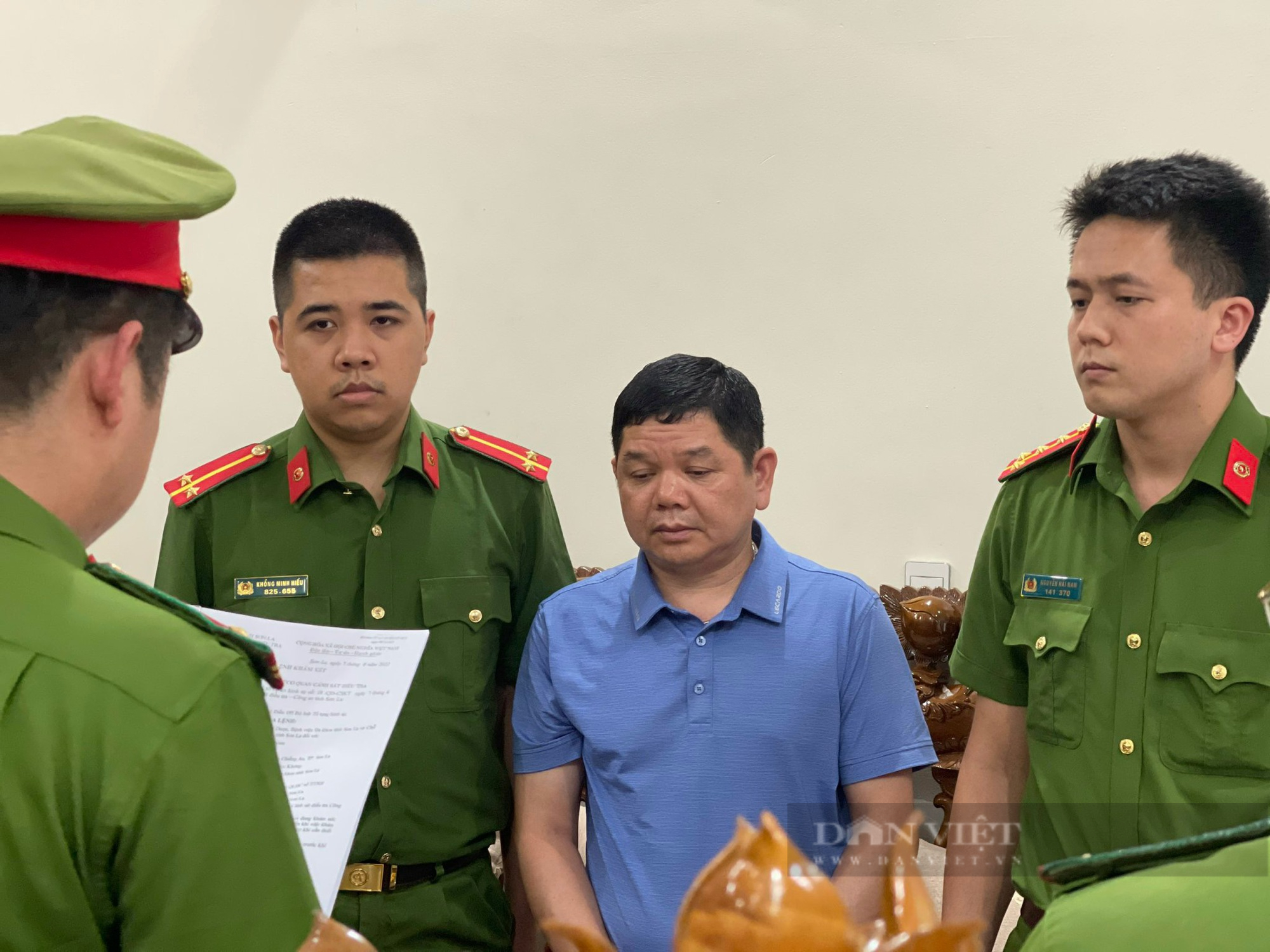 Nóng: Khởi tố, bắt tạm giam Trưởng khoa Dược - Bệnh viện Đa khoa tỉnh Sơn La  - Ảnh 3.