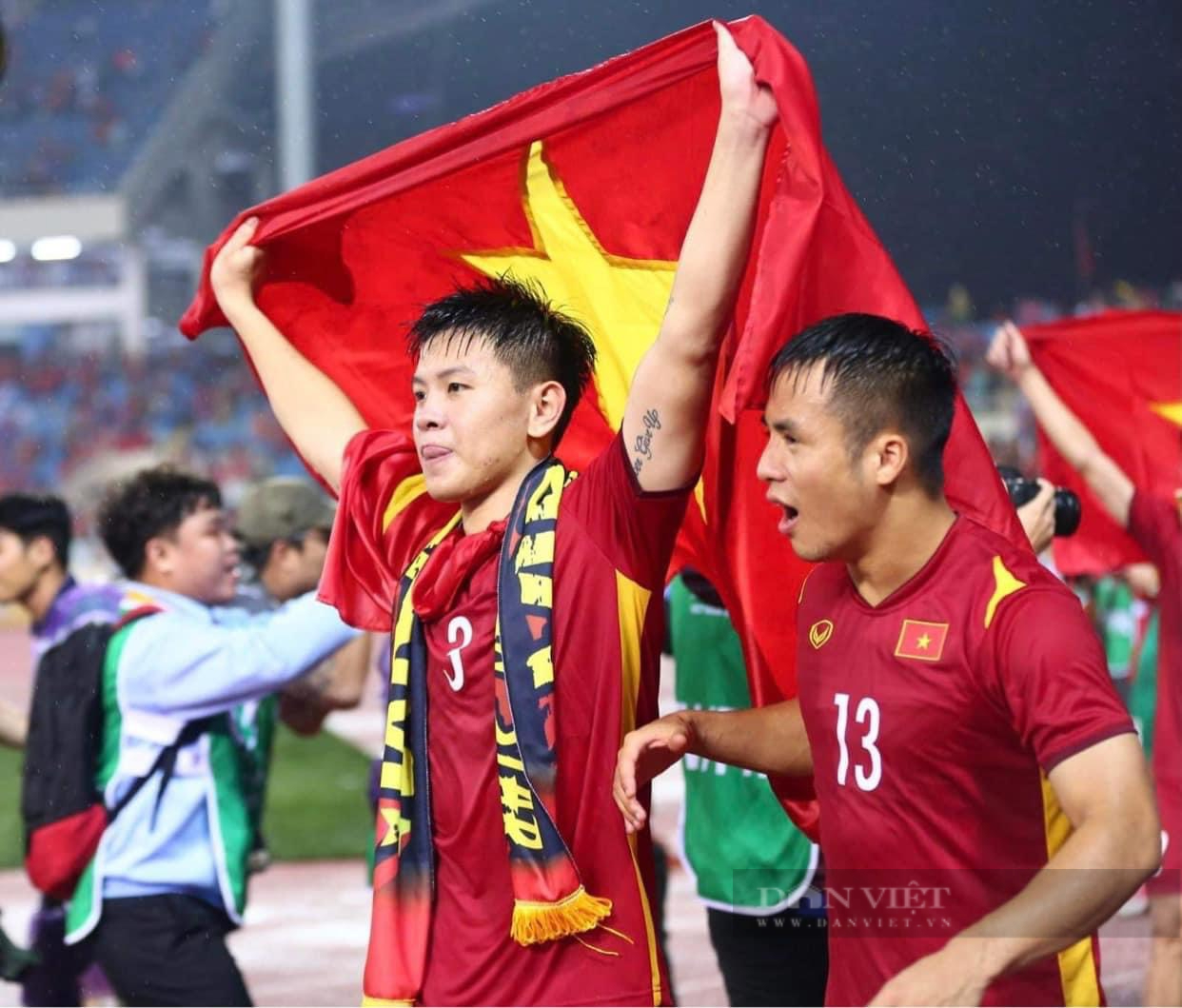 Bố tuyển thủ Vũ Tiến Long nói gì về siêu phẩm vào lưới U23 Hàn Quốc của con trai - Ảnh 5.