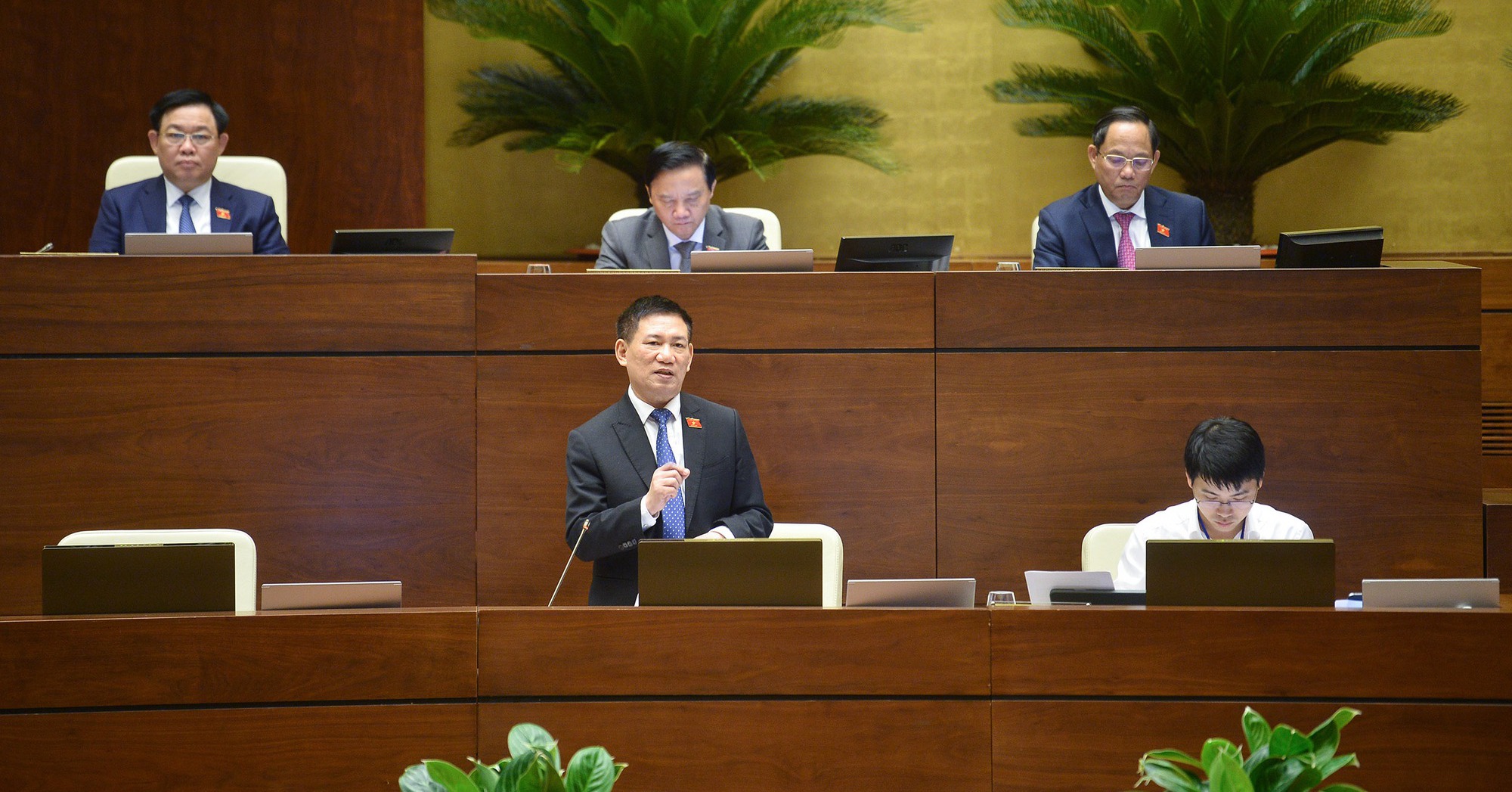 Inflation “boiling”: Minister Ho Duc Phuc revealed the “fundamental” solution, the Governor together “divided the fire”