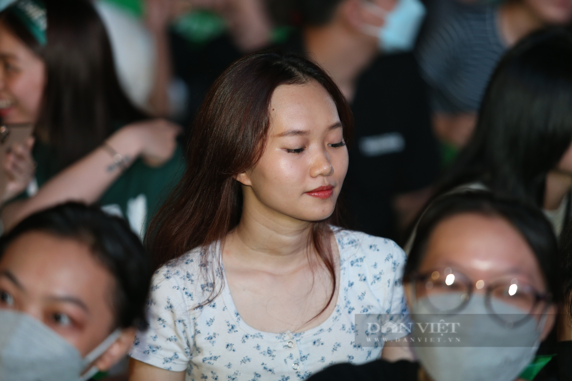 Hotgirl Sài thành chờ U23 Việt Nam thắng đậm Malaysia để đi bão - Ảnh 6.