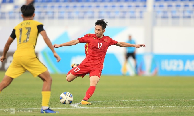 The best player in the match Nguyen Hai Long opened his heart after the victory over Malaysia U23 - Photo 1.