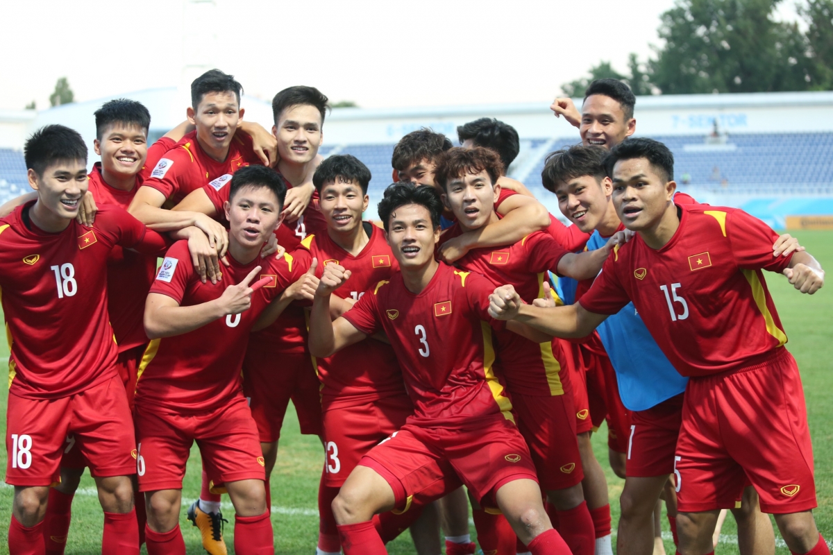 Trung vệ Thành Chung: &quot;Bàn thắng của các em U23 Việt Nam không phải may mắn&quot; - Ảnh 1.