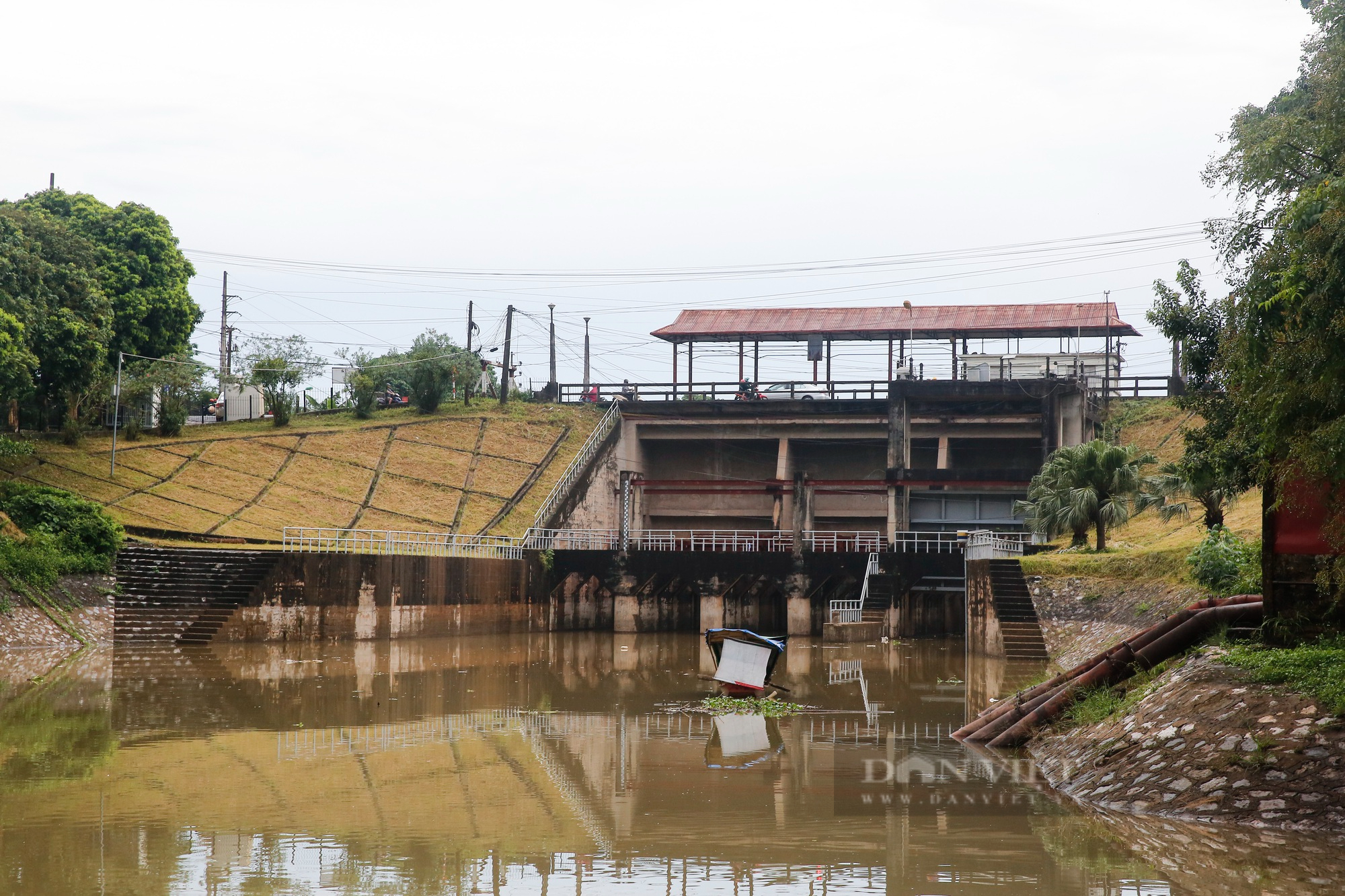 Cụm công trình thoát nước, chống ngập hơn 3.600 tỷ đồng tại Hà Nội vẫn ì ạch tiến độ - Ảnh 3.