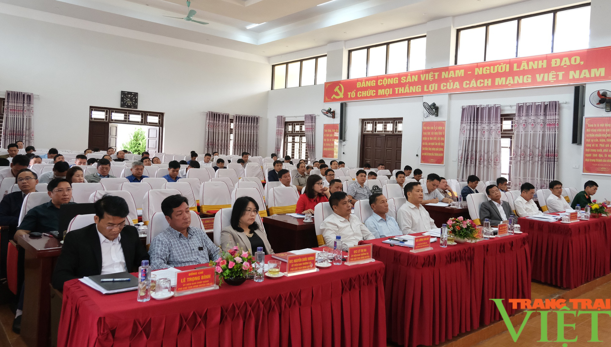 Lai Châu: Hội nghị cán bộ chủ chốt về công tác quy hoạch cán bộ huyện Sìn Hồ - Ảnh 2.