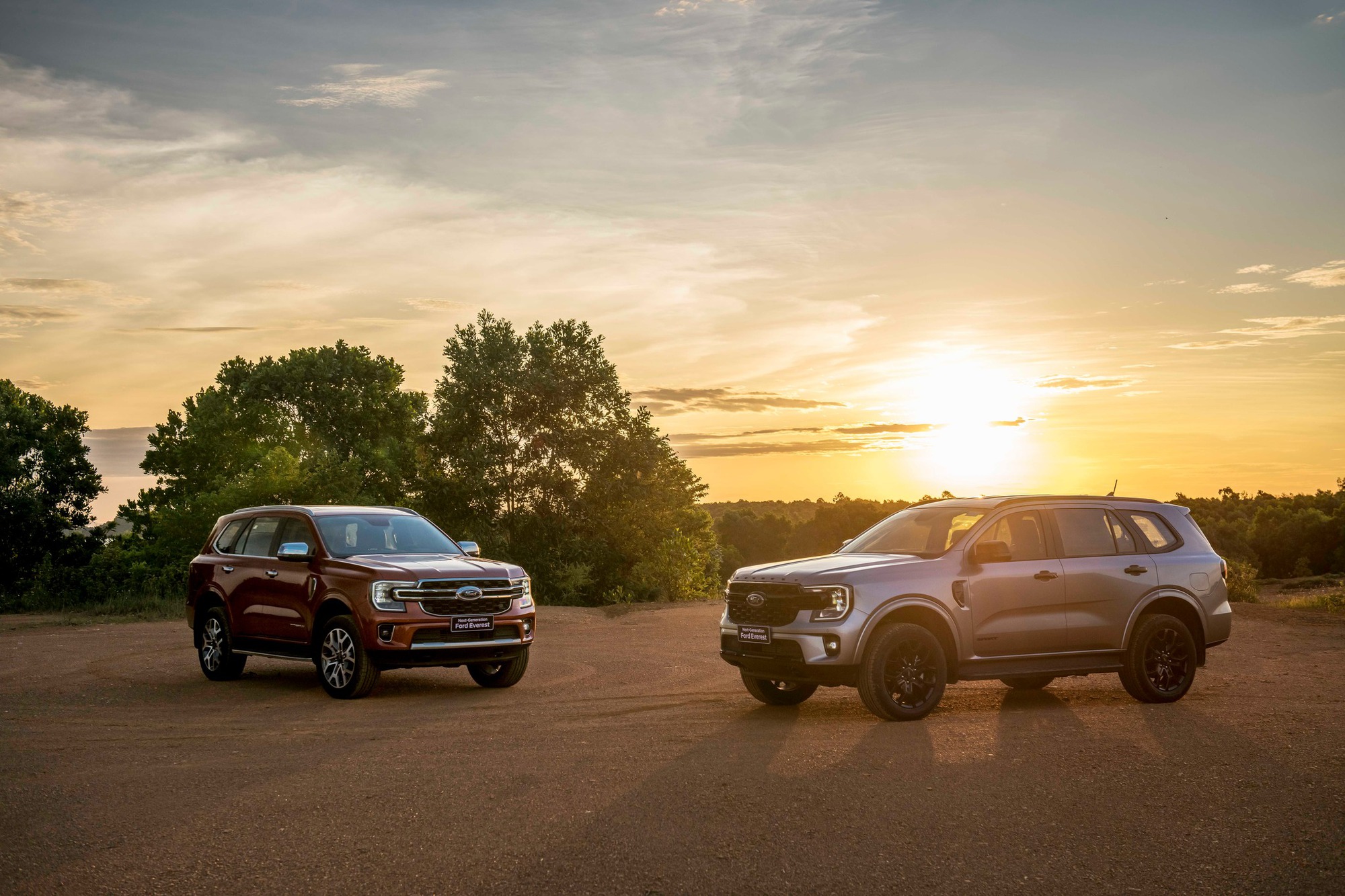 Giá lăn bánh chính thức Ford Everest 2022 vừa ra mắt Việt Nam - Ảnh 1.